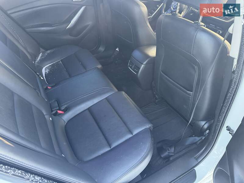 Седан Mazda 6 2015 в Білогородці