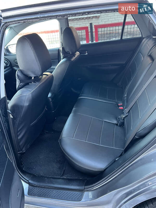 Универсал Mazda 6 2003 в Владимире