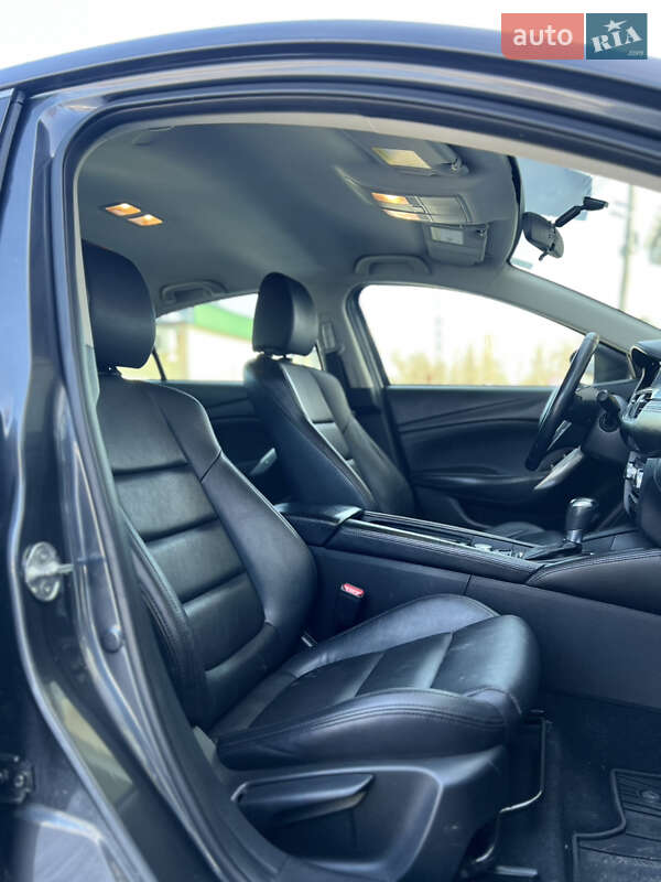 Седан Mazda 6 2016 в Миколаєві