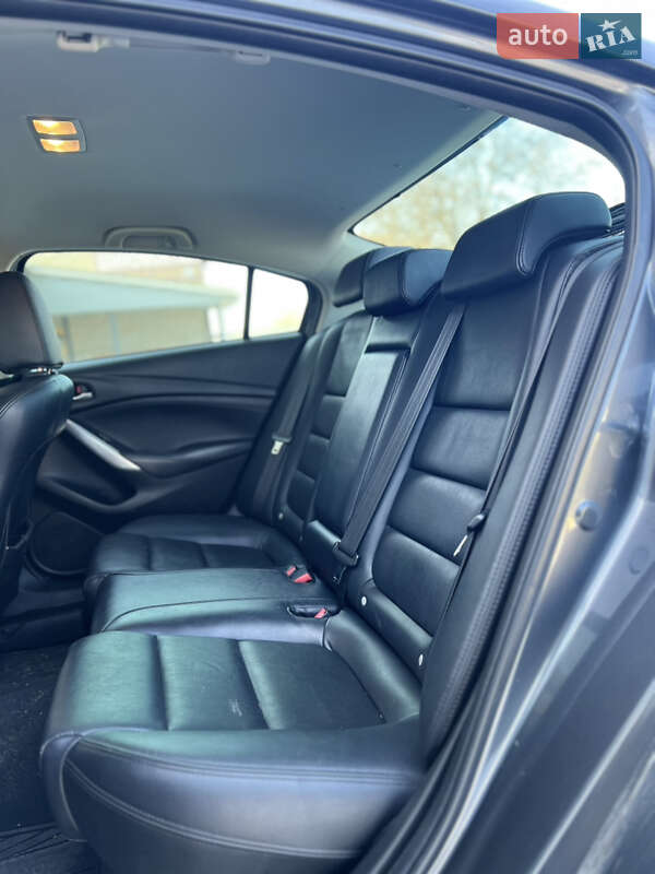 Седан Mazda 6 2016 в Миколаєві