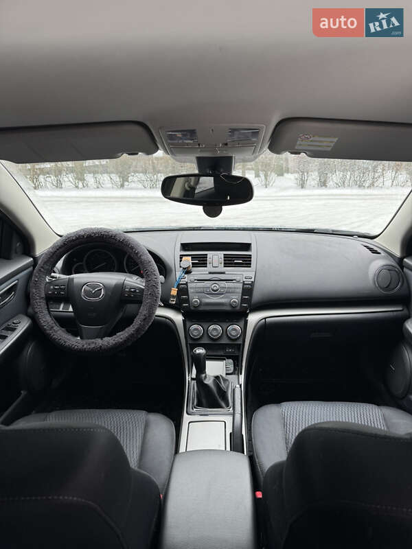 Універсал Mazda 6 2010 в Ставищі
