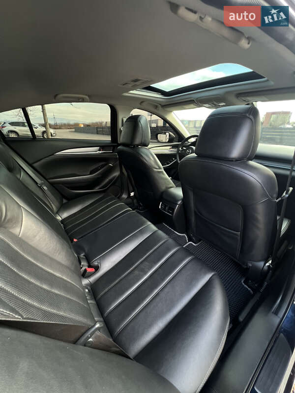 Седан Mazda 6 2018 в Мукачевому