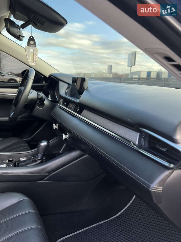 Седан Mazda 6 2018 в Мукачевому