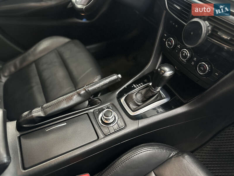 Седан Mazda 6 2014 в Дніпрі
