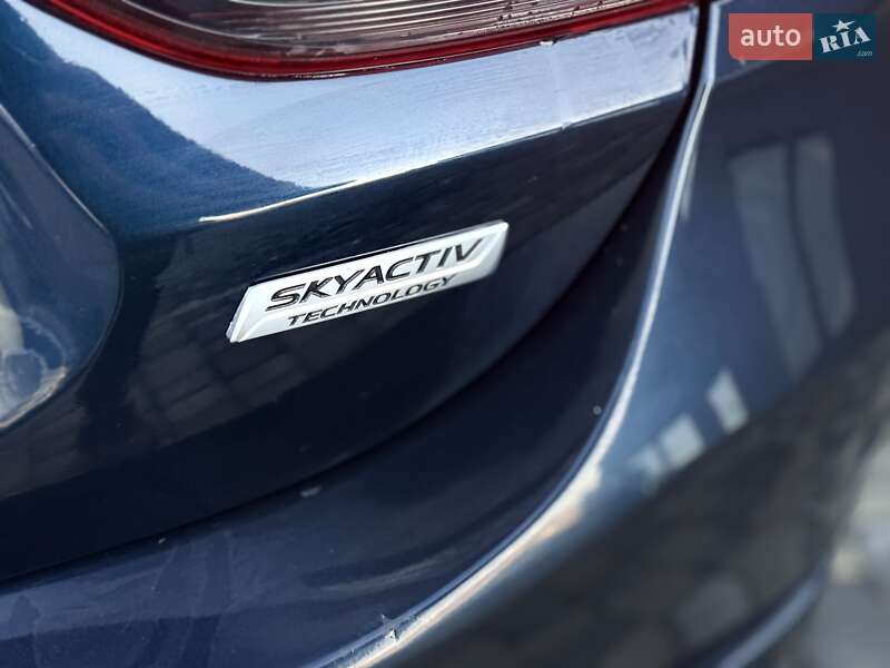 Седан Mazda 6 2017 в Львові