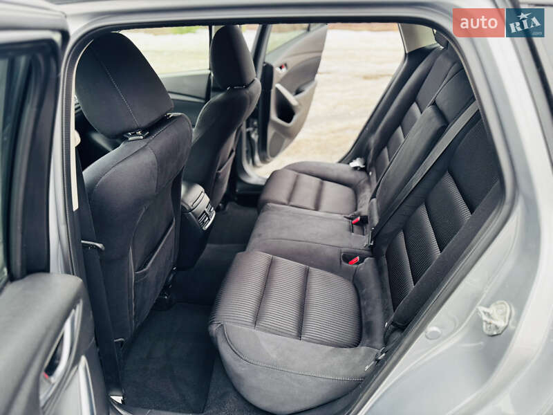 Універсал Mazda 6 2013 в Здолбуніві