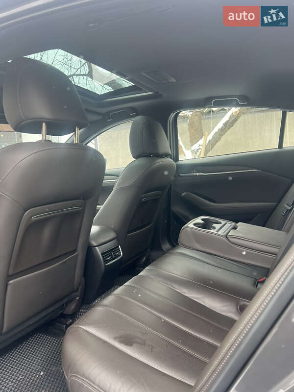Седан Mazda 6 2018 в Козельце