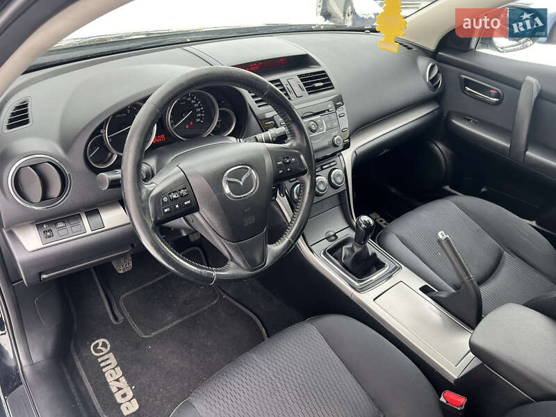 Универсал Mazda 6 2010 в Киеве