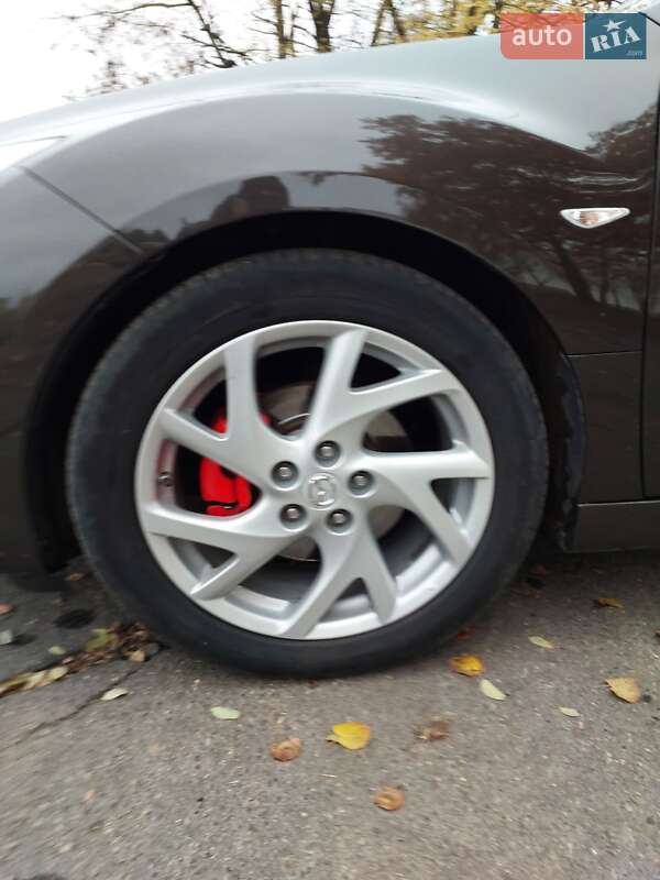 Универсал Mazda 6 2010 в Южноукраинске