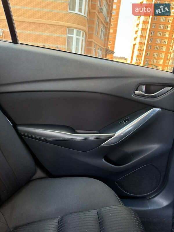 Седан Mazda 6 2015 в Кривому Розі