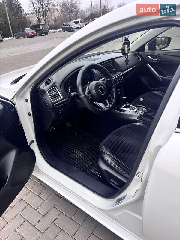 Седан Mazda 6 2013 в Болграді