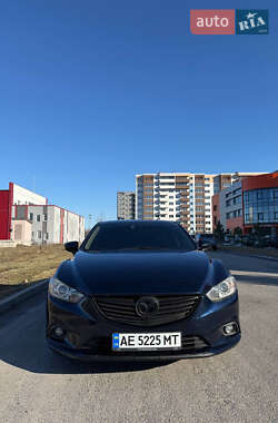 Седан Mazda 6 2014 в Днепре