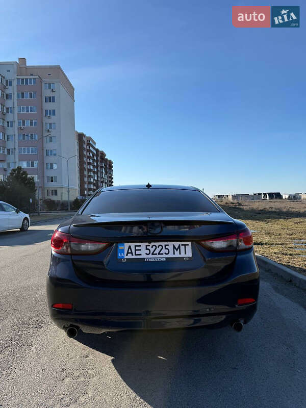 Седан Mazda 6 2014 в Днепре