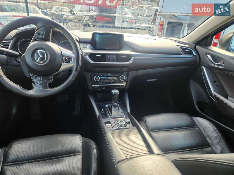 Седан Mazda 6 2016 в Киеве