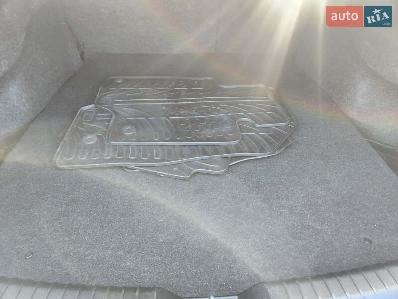 Седан Mazda 6 2016 в Киеве