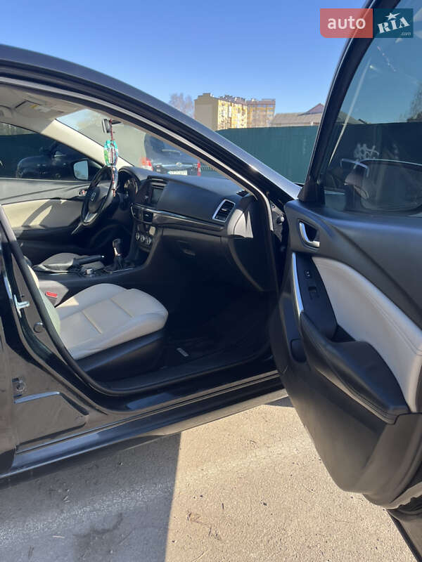 Седан Mazda 6 2013 в Ивано-Франковске