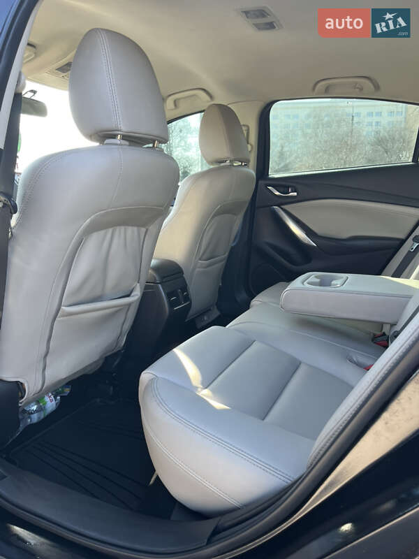 Седан Mazda 6 2013 в Ивано-Франковске