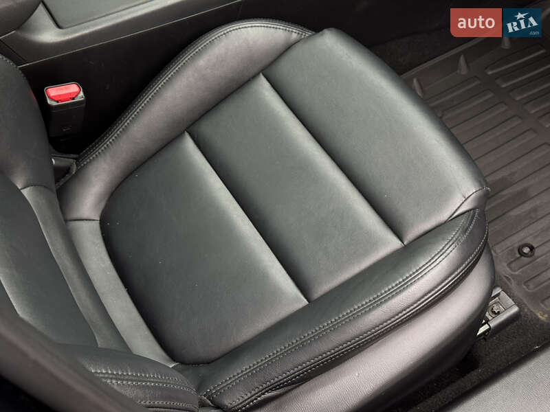 Седан Mazda 6 2014 в Івано-Франківську