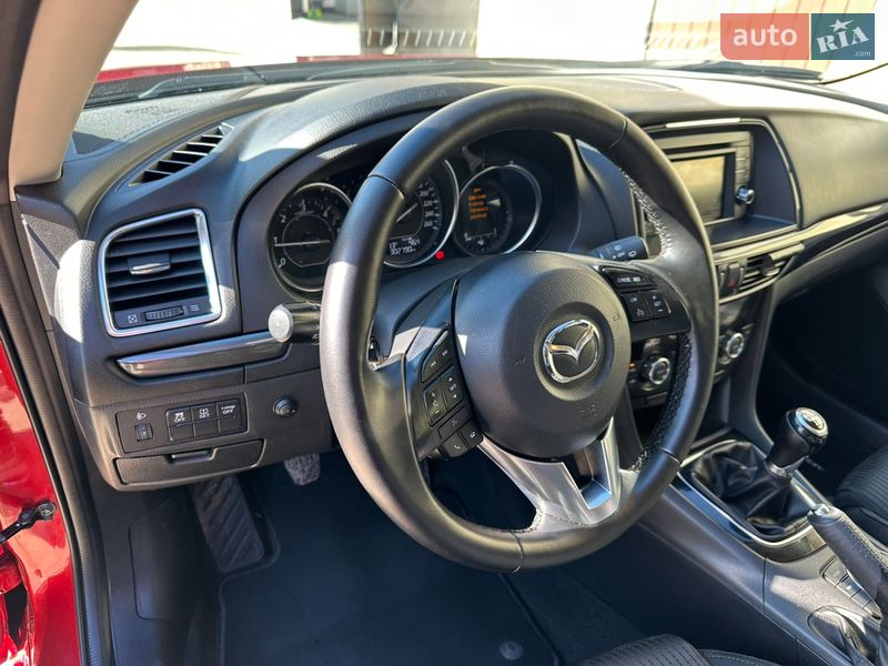 Універсал Mazda 6 2014 в Чернівцях