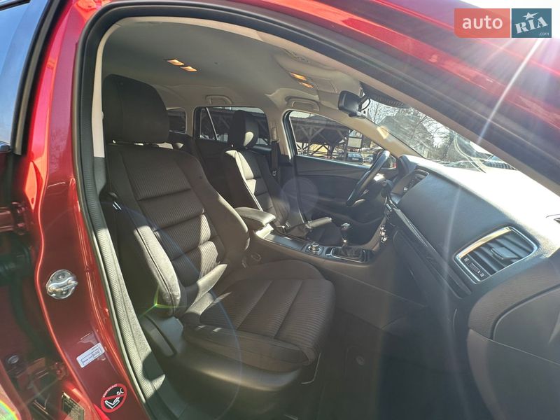 Універсал Mazda 6 2014 в Чернівцях