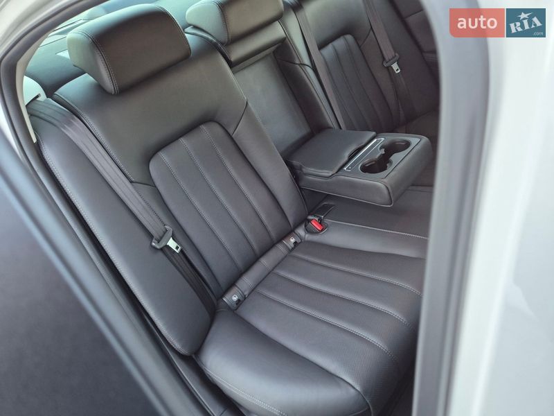 Седан Mazda 6 2022 в Киеве