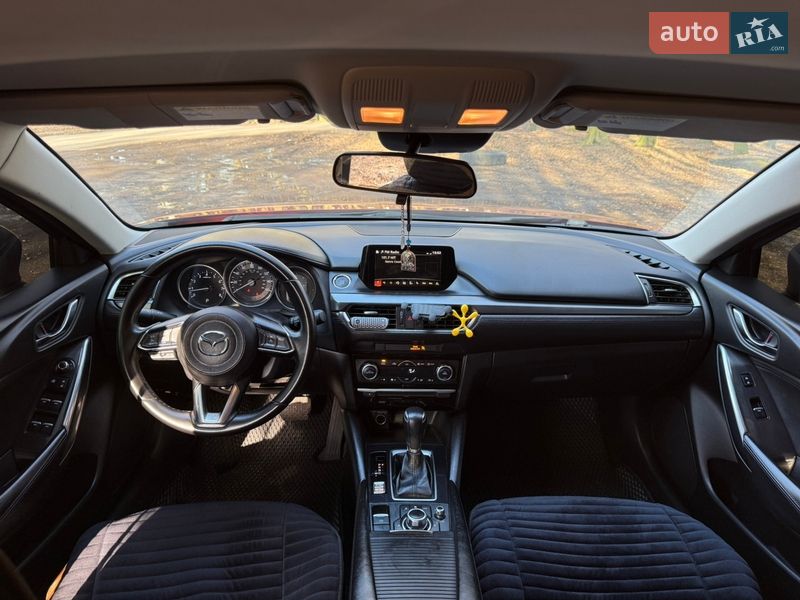 Седан Mazda 6 2016 в Львові