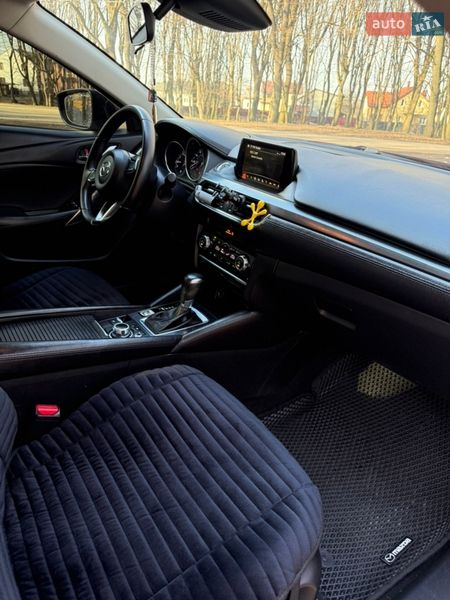 Седан Mazda 6 2016 в Львові