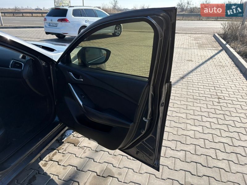 Седан Mazda 6 2015 в Новомосковске