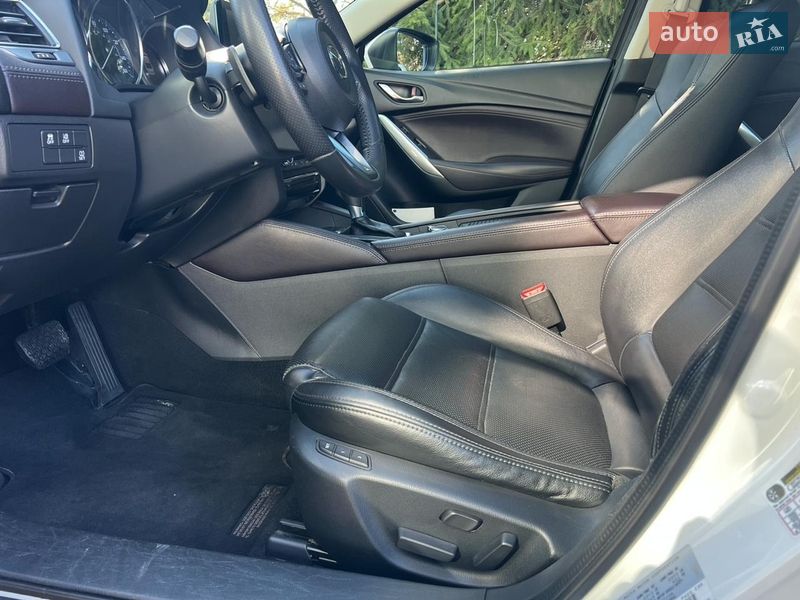 Седан Mazda 6 2016 в Львове