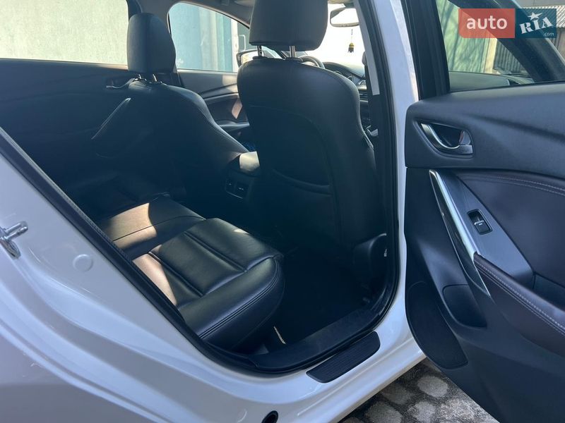 Седан Mazda 6 2016 в Львове