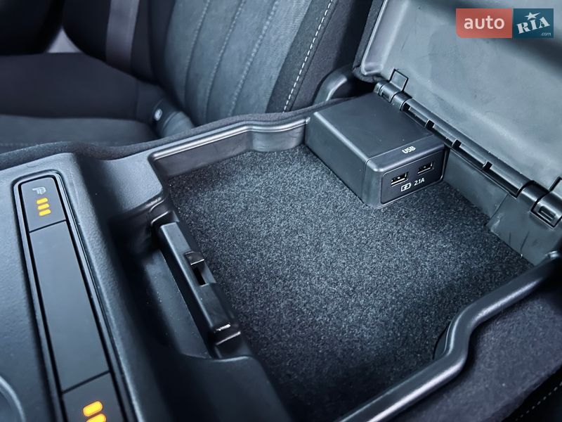 Седан Mazda 6 2019 в Киеве