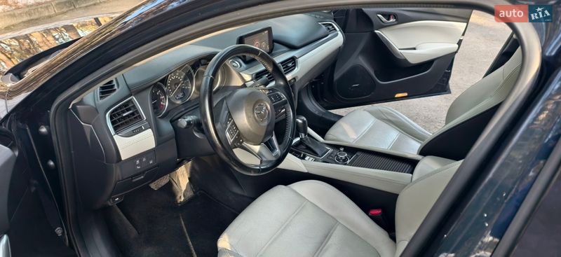 Седан Mazda 6 2015 в Чернігові