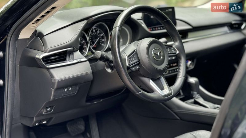 Седан Mazda 6 2019 в Киеве