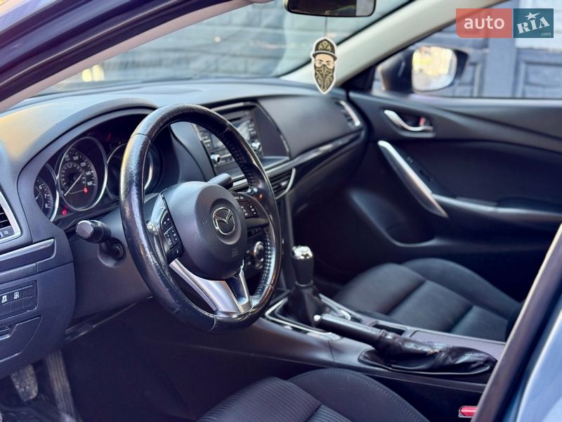 Седан Mazda 6 2014 в Львові