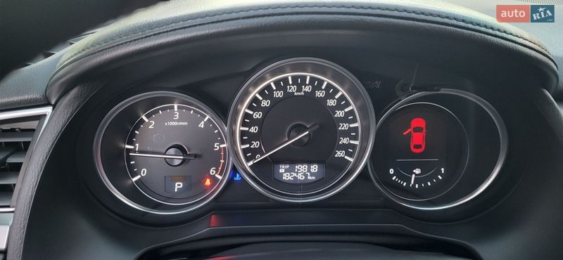 Седан Mazda 6 2016 в Каменском