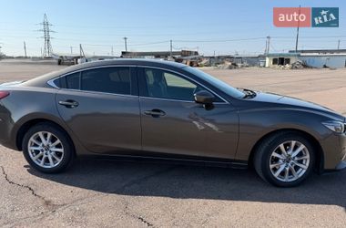 Седан Mazda 6 2016 в Ужгороді