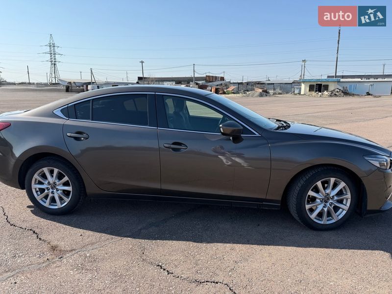 Седан Mazda 6 2016 в Ужгороді