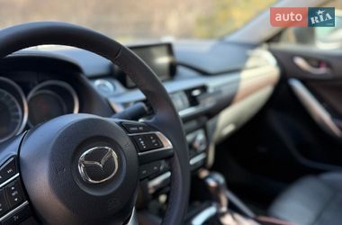Седан Mazda 6 2016 в Ужгороді