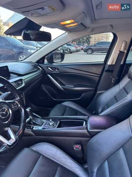 Седан Mazda 6 2017 в Петропавловской Борщаговке