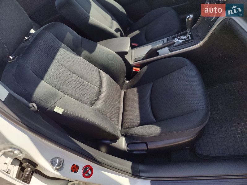 Універсал Mazda 6 2010 в Луцьку