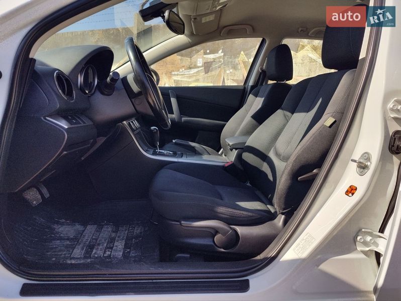 Універсал Mazda 6 2010 в Луцьку