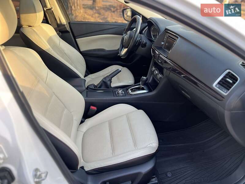 Седан Mazda 6 2013 в Черкассах