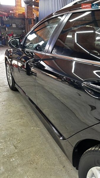 Універсал Mazda 6 2011 в Острозі