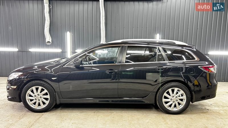 Універсал Mazda 6 2011 в Острозі