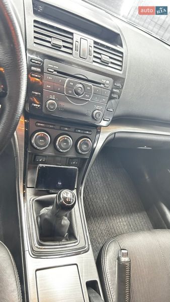 Універсал Mazda 6 2011 в Острозі
