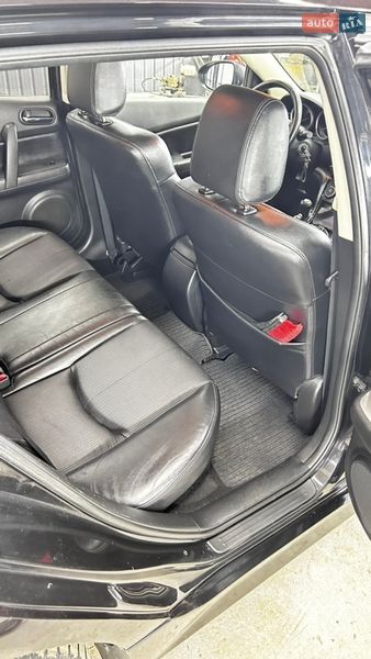 Універсал Mazda 6 2011 в Острозі