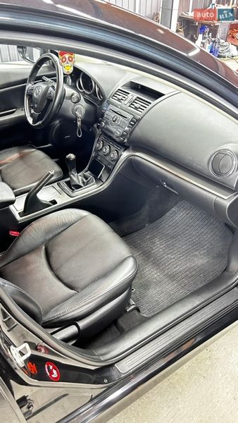 Універсал Mazda 6 2011 в Острозі