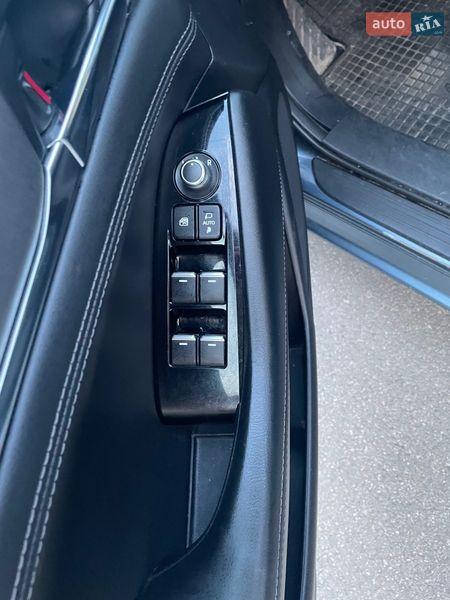 Седан Mazda 6 2019 в Днепре