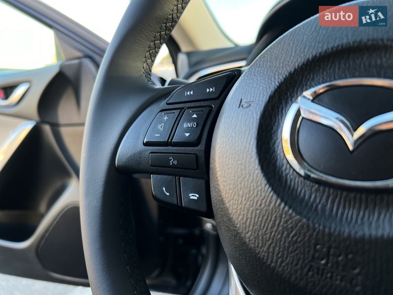 Седан Mazda 6 2016 в Киеве