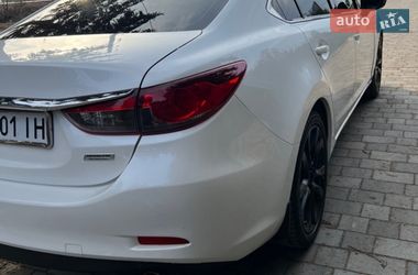 Седан Mazda 6 2015 в Староконстантинове